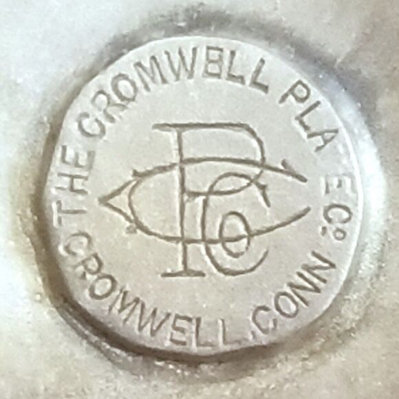 Vintage Cromwell Plate Co. Candlestick Boy Holding Hoop & Laurels 6.5" - Picture 6 of 7